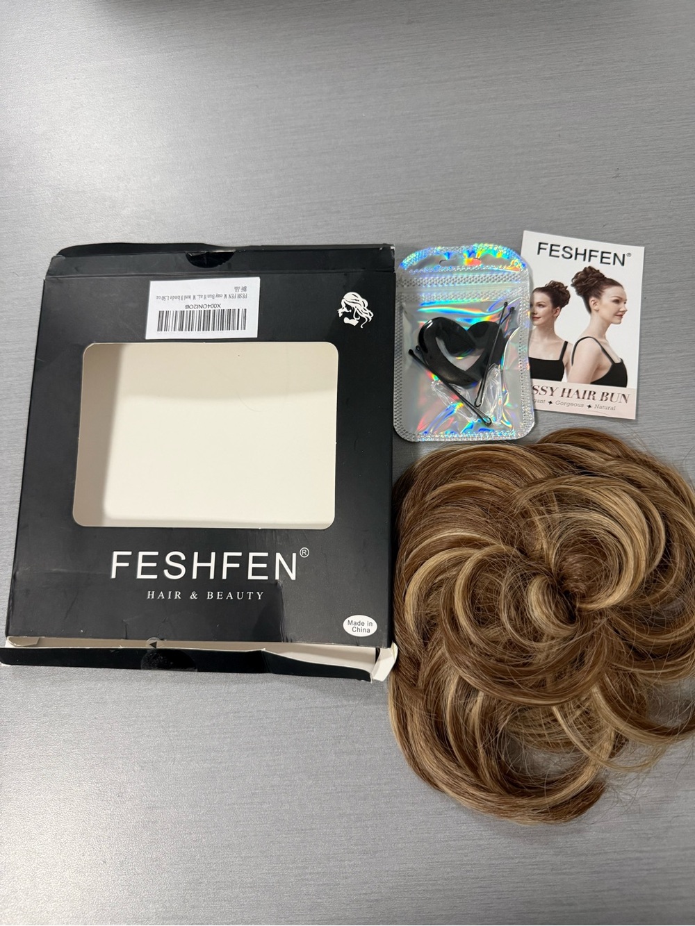 FESHFEN Messy Hair Bun Scrunchie Extension – Brown/Blonde Highlights